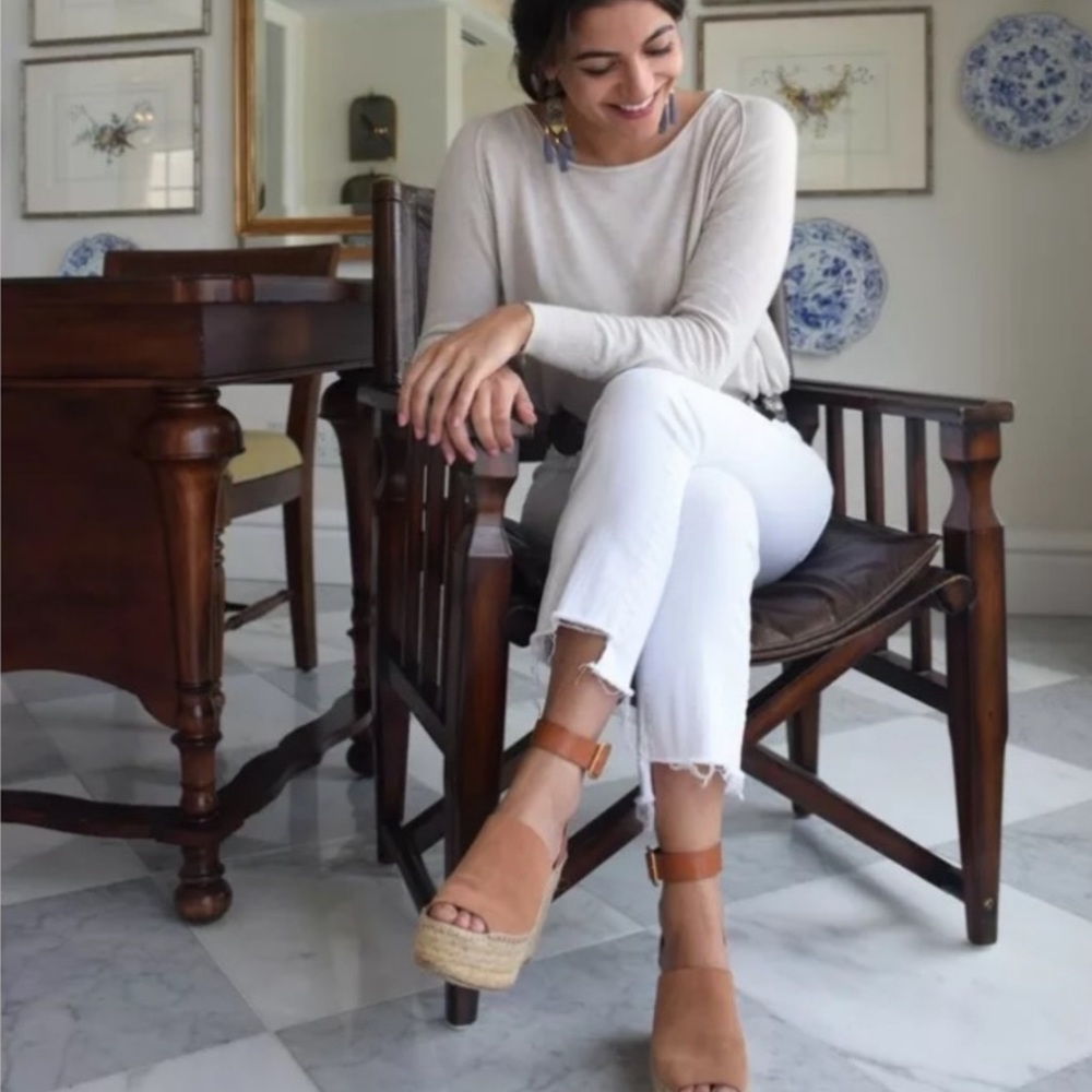 Mother Denim Insider Crop Step Fray